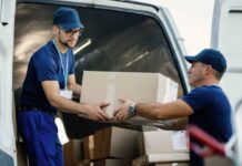 Finding the Right Movers for Your Move to Vancouver from Calgary Movers with boxes