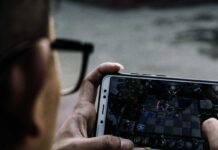 Invisible Battle in Online Gaming Gaming