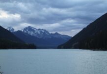 Best Road Trips in Canada for Car Lovers Image by Mehran B from Pixabay