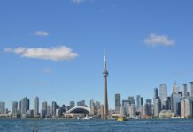 Personal and Artistic Growth in Toronto Image by VizualisKultura from Pixabay