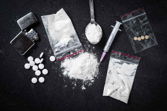 Illegal-drugs-shutterstock_413804086 Illegal drugs