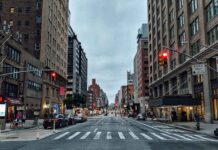 How Canadian Entrepreneurs Navigate Commercial Property Leases in New York City Photo by Hardik Pandya on Unsplash