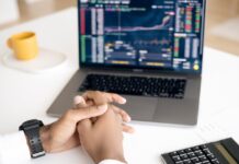 A Step-by-Step Guide on How Private Stock Transfers Work Photo by Hanna Pad: https://www.pexels.com/photo/marketing-businessman-person-hands-6801647/