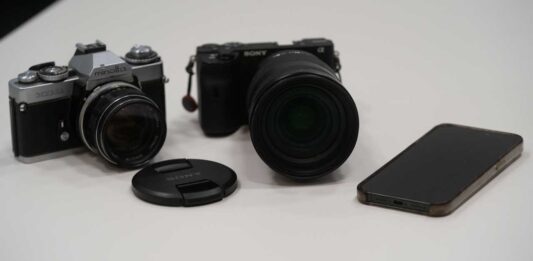 Getting Started in Photography: Choosing Your First Camera and Lens Kit What is the best camera? Really it is your eye and brain and the camera with you