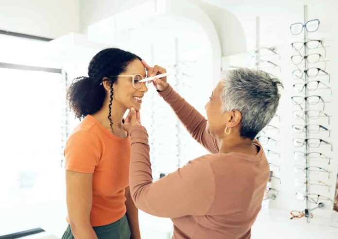 Why Modern Optical Practices Are Moving to Cloud-Based Systems like Glasson.app?