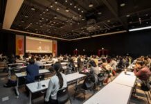 5 Most Highly Rated Agencies to Book a Keynote Speaker in Vancouver Find the 5 best agencies to book a keynote speaker in Vancouver in 2026. Compare top-rated bureaus for local talent, corporate expertise, and event success.