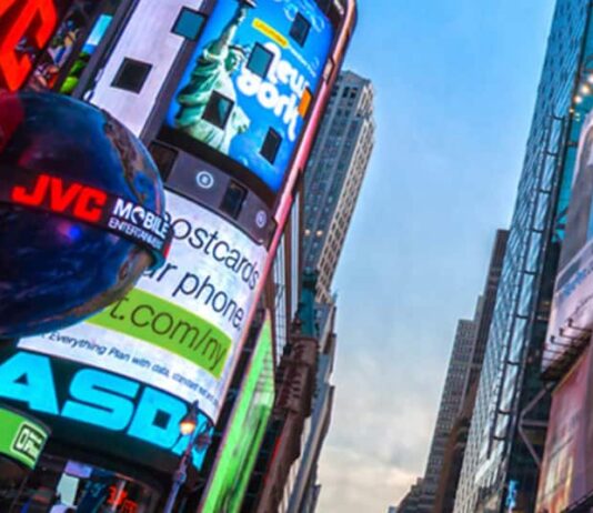 The Surprising Power of Reaching People When They Are Already on the Move Advertising