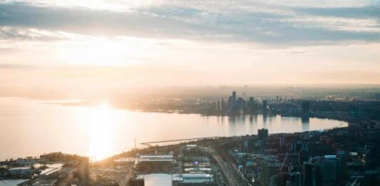 How to Find the Best Online Gambling Sites in Canada Without Getting Burned Around 19.3 million Canadians gamble online, according to Grand View Research. That's more than half the country's adult population