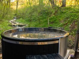 Woodworking in the Service of Stillness. What It Takes to Build a Japanese Bathing Space Japanese Woodworking tech