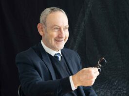 Dr. David Robinson on LASIK Enhancement: Who Needs It and What to Ask Dr David Robinson