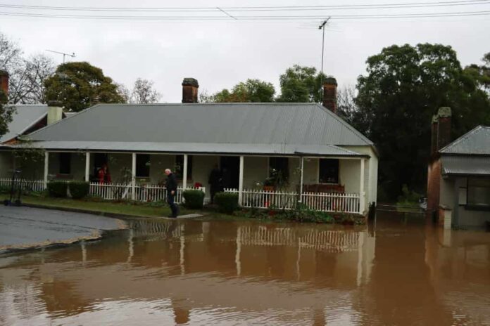 Dealing with Flooding in your home Dealing with Flooding in your home