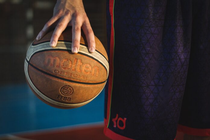 pexels-man-1837119_1280 Why Canada Is Becoming a Serious Basketball Nation