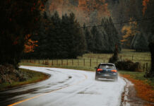 Heavy Rain Regions: Hydroplaning Prevention Through Tire Selection Tires and Hydroplanning