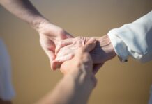 How Families Can Plan for Funeral Costs Before a Crisis Seniors and family