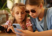 It’s Time to Get Your Kids Off Social Media, and Here’s How to Do It It’s Time to Get Your Kids Off Social Media, and Here’s How to Do It